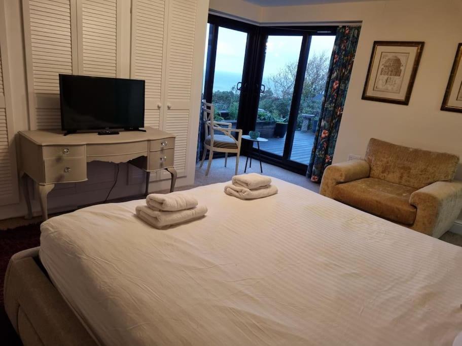 Spacious Detached Home With Beautiful Seaviews, Sleeps 6 Trimingham Exteriér fotografie